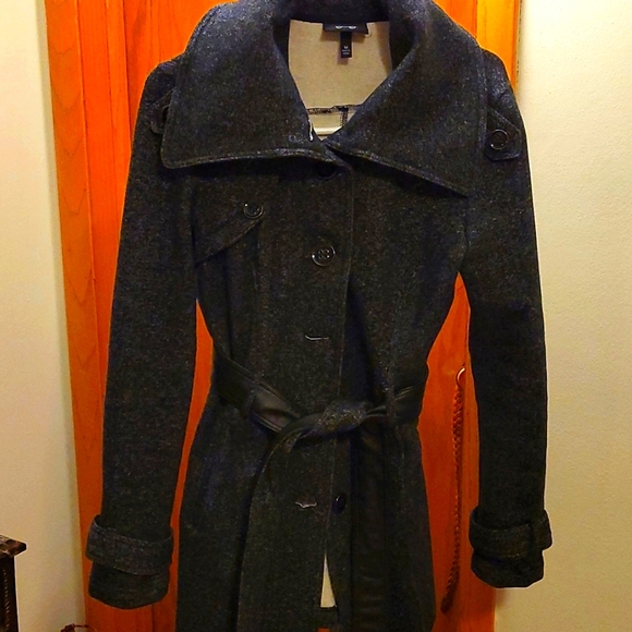 Coat - Picture 2 of 3
